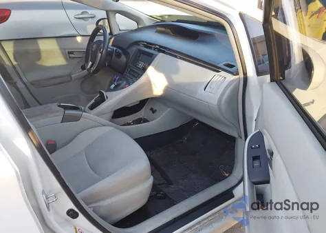 2014 Toyota Prius Three из США, поврежденный, VIN JTDKN3DU3E1757761